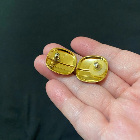 VGT Monet Gold-tone Black Stripe Enamel Rounded Square Pierced Earrings - Picture 2 of 5